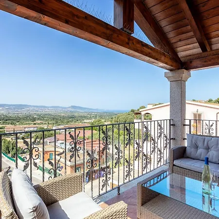 Charme Con Vista Mare Badesi